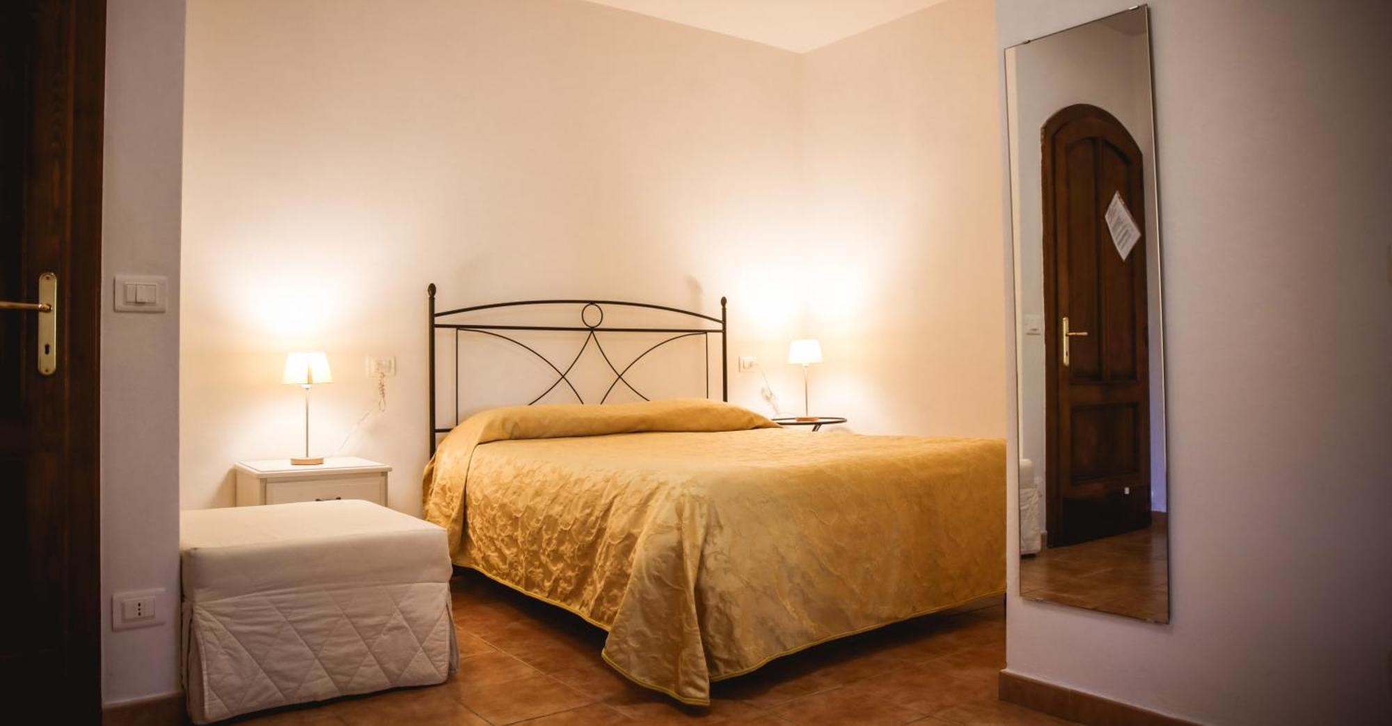 Agriturismo Poggio Alle Calle Saturnia Exterior foto